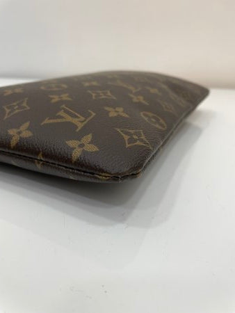 Louis Vuitton Black Monogram daily Pouch