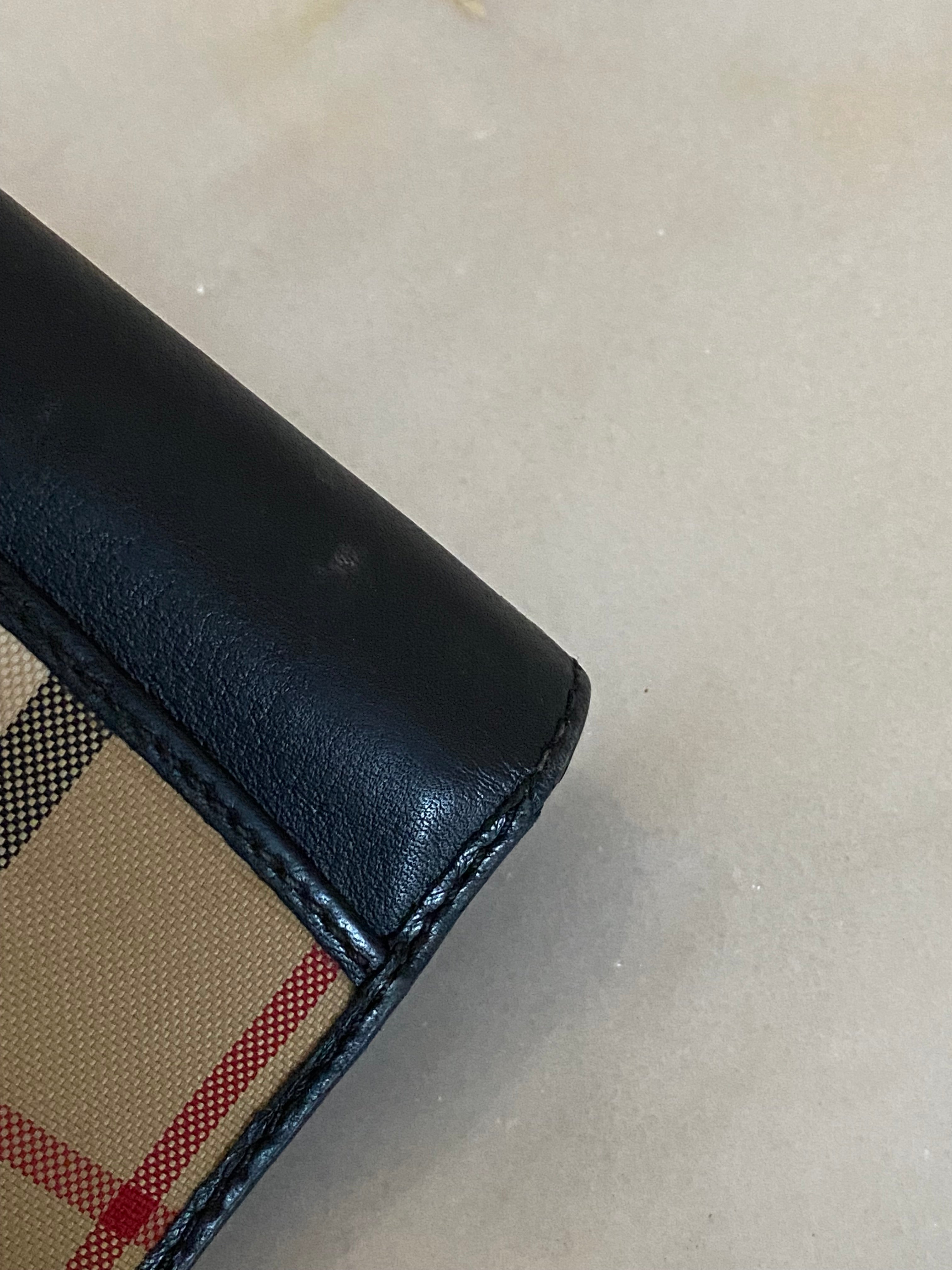 Burberry House Check Black Long Wallet