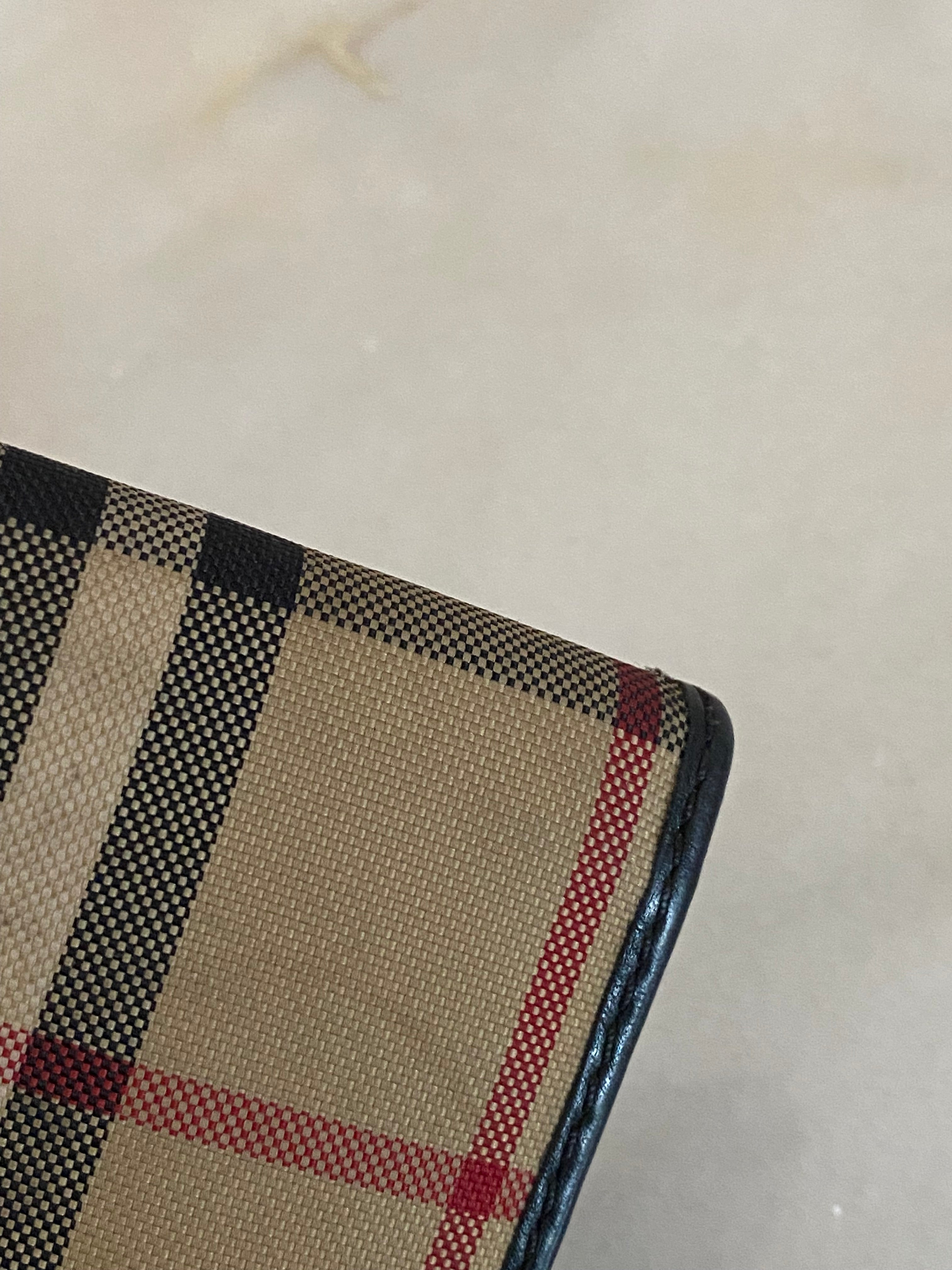 Burberry House Check Black Long Wallet