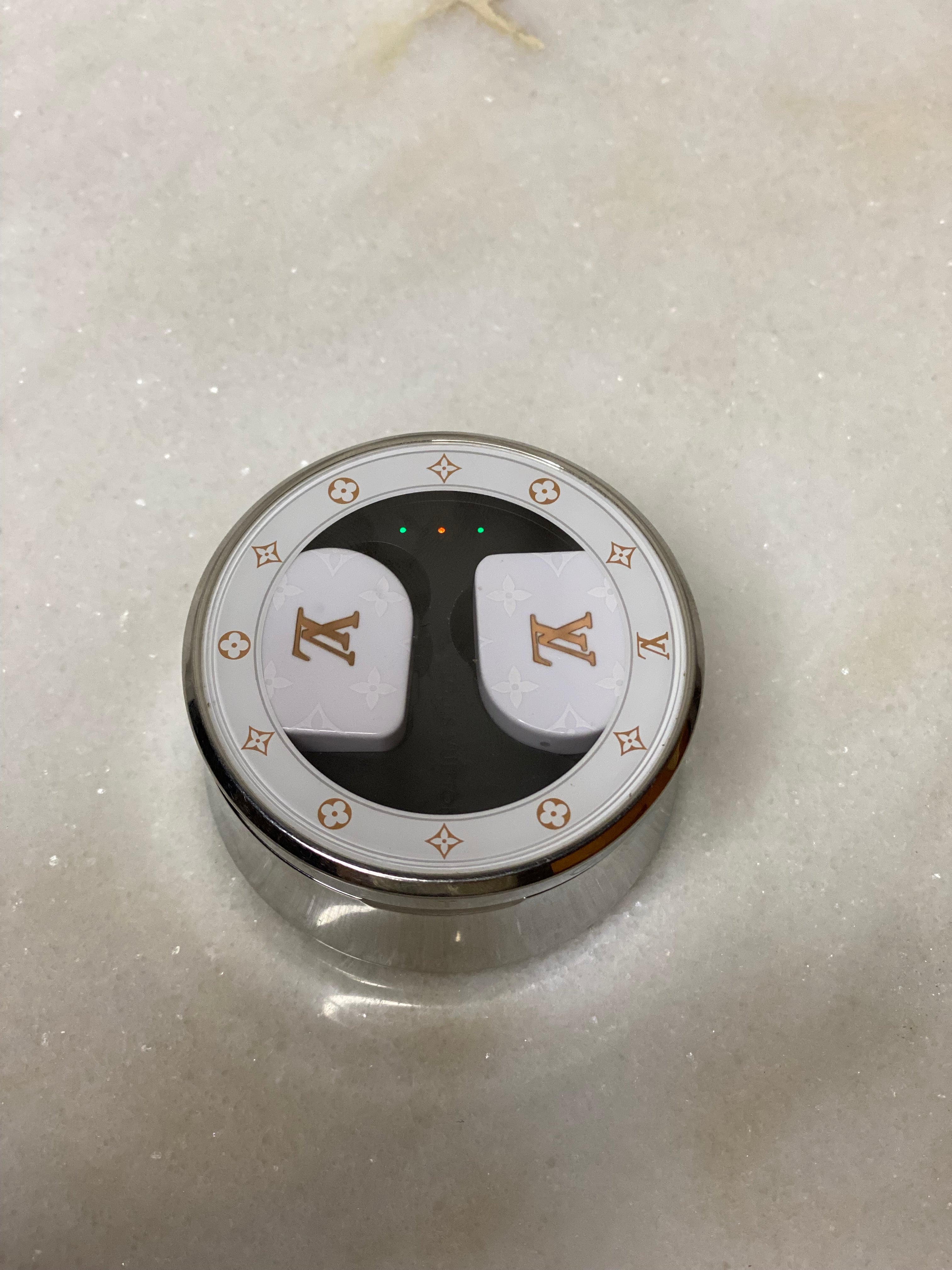 Louis Vuitton White Horizon Wireless Earphone