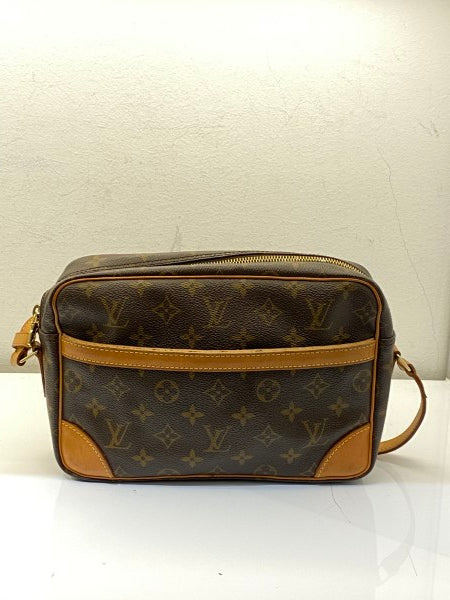 Louis Vuitton Monogram Trocadero 25 Crossbody Bag