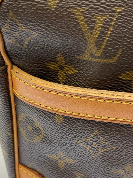 Louis Vuitton Monogram Trocadero 25 Crossbody Bag