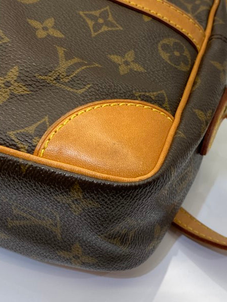 Louis Vuitton Monogram Trocadero 25 Crossbody Bag