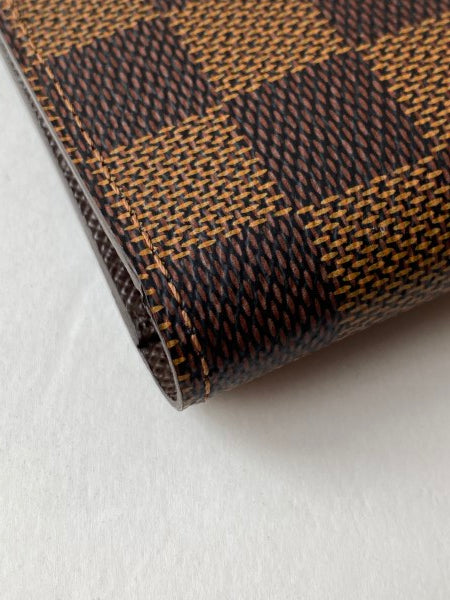 Louis Vuitton Damier Small Wallet