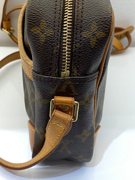 Louis Vuitton Monogram Trocadero 25 Crossbody Bag