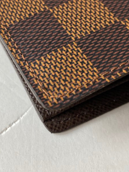 Louis Vuitton Damier Small Wallet