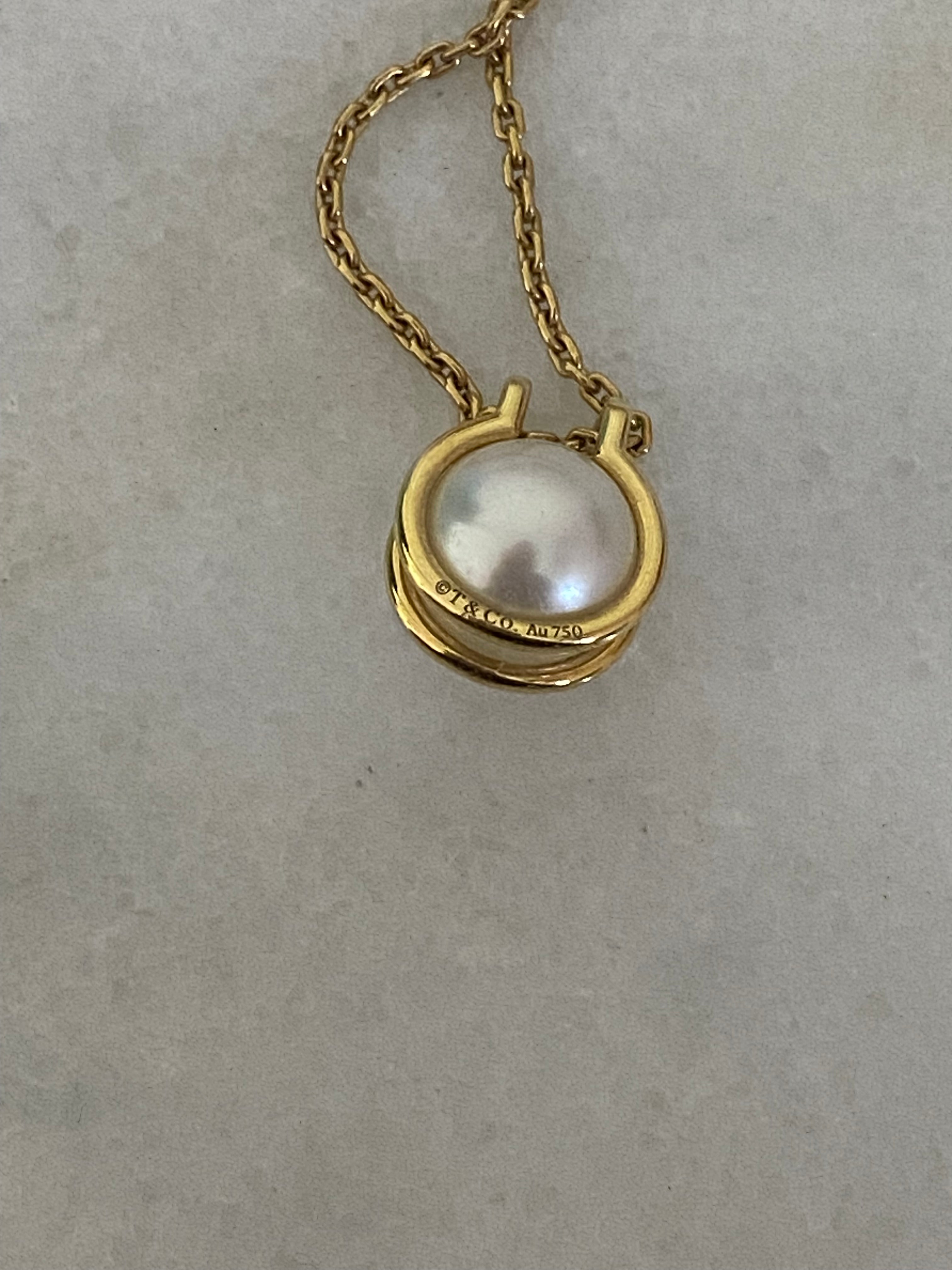 Tiffany & Co 18K Yellow Gold with Sea Pearl Necklace