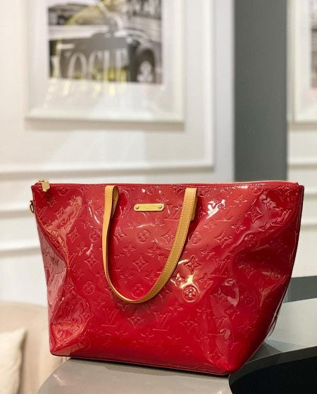 Louis Vuitton Belleveau Vernis GM Bag