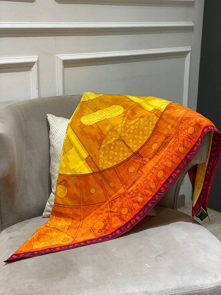 Louis Vuitton LTD INTI Sun Giant Scarf