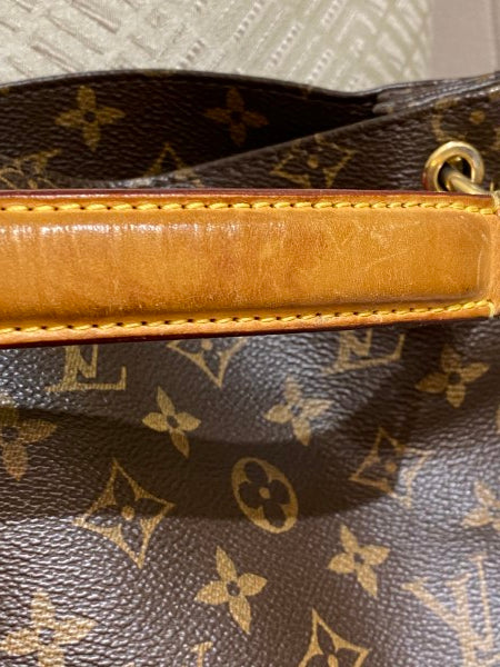 Louis Vuitton Monogram Metis Bag