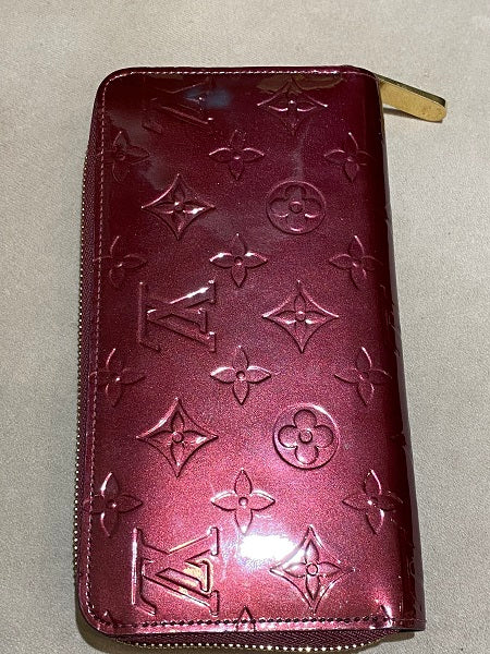 Louis Vuitton Monogram Vernis Zippy Wallet