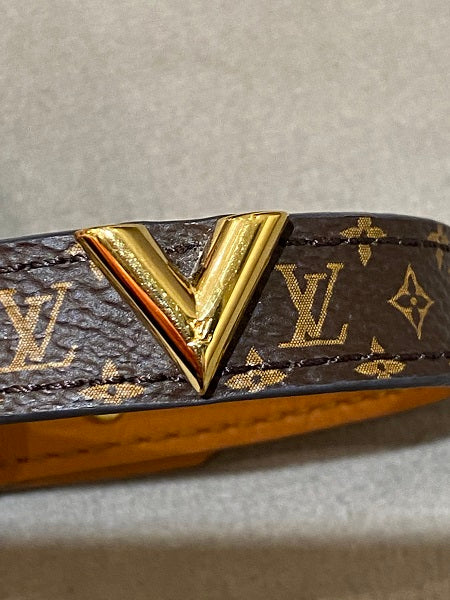 Louis Vuitton Monogram Essential V Bracelet