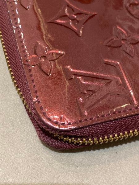 Louis Vuitton Burgundy Monogram Vernis Zippy Wallet