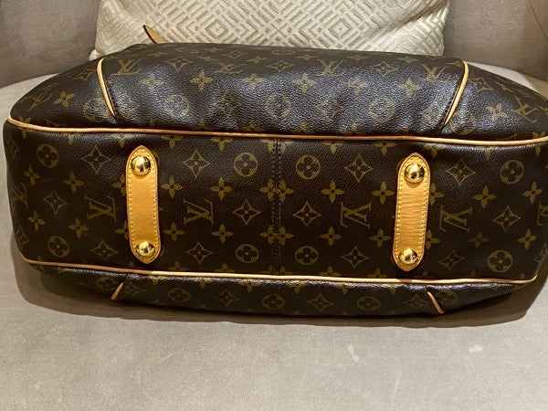 Louis Vuitton Monogram Galliera GM Bag