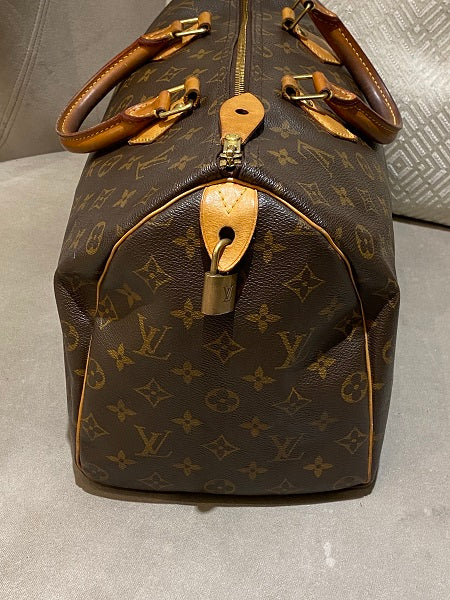 Louis Vuitton Monogram Speedy 35 Bag