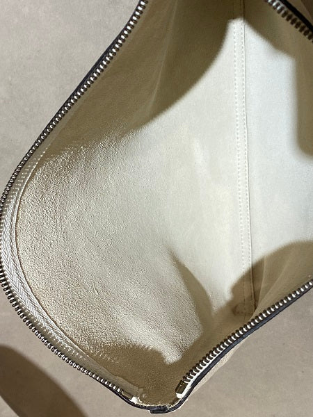 Gucci Off White Logo Print Zip Pouch