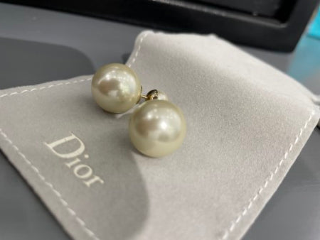 Christian Dior White Tribales Pearl Earrings