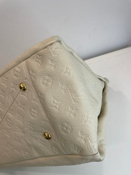 Louis Vuitton White Monogram Empreinte Artsy Bag