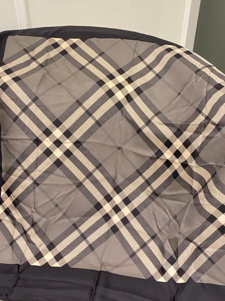 Burberry Grey House Check Square Scarf